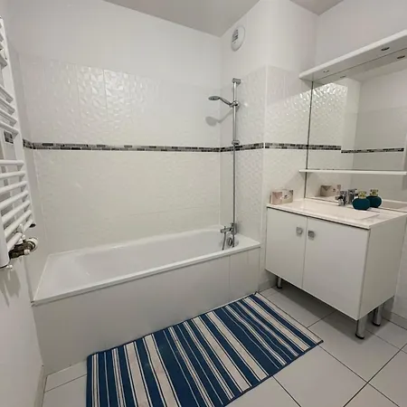 Andersilene 800 M Du Centre Appartement